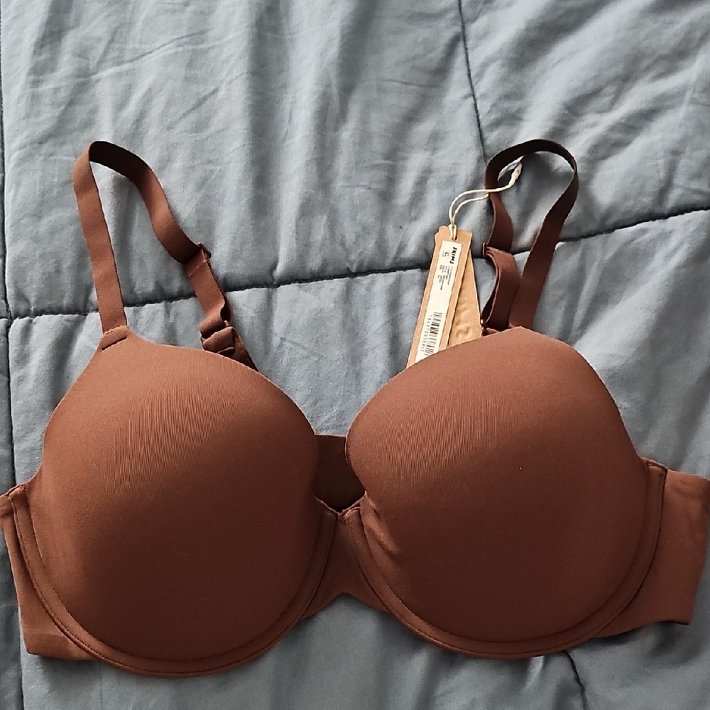 SKIMS FITS EVERYBODY TSHIRT BRA